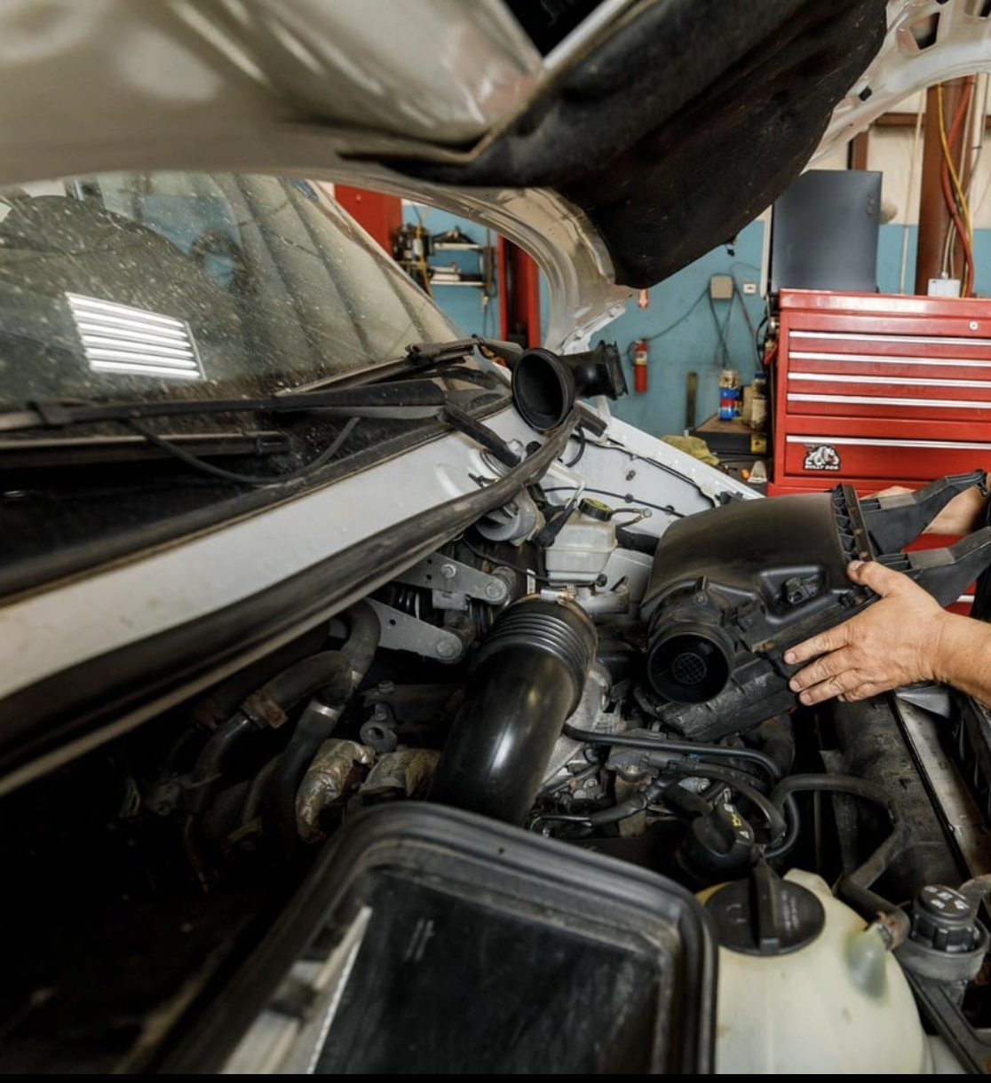 mobile-mechanic-Deerfield-Beach this image shows mobile mechanic in Deerfield Beach, FL